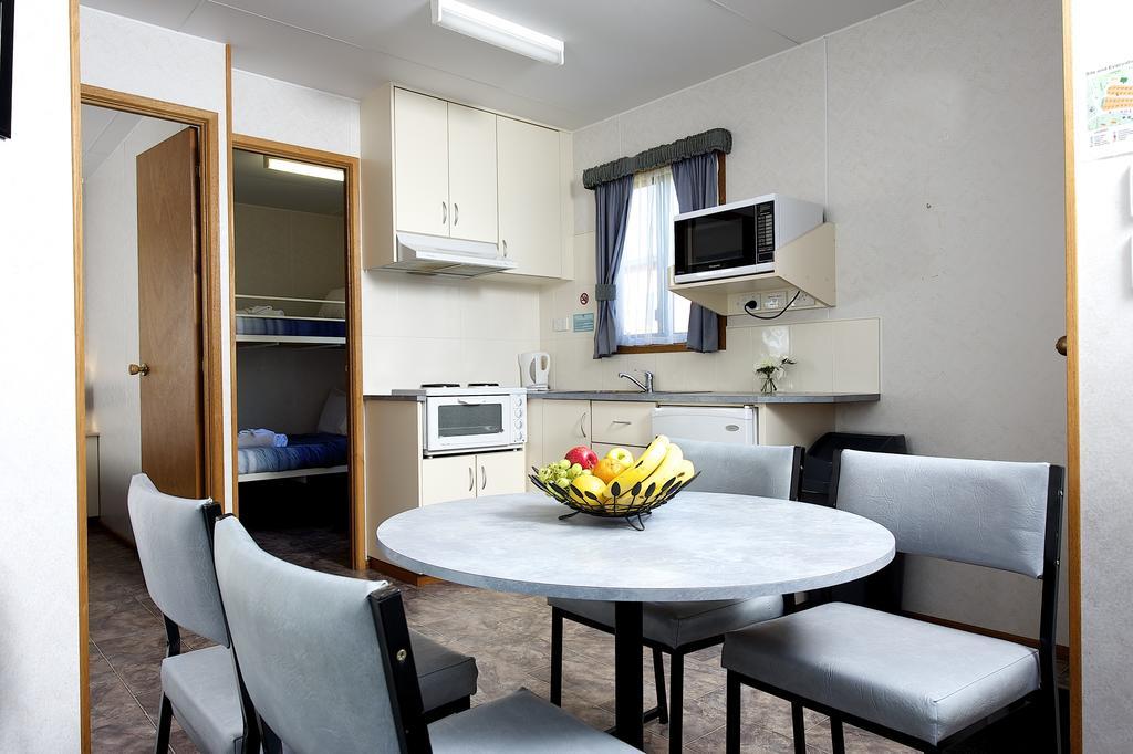 Lakes And Craters Holiday Park แคมเพอร์ดาวน์ ห้อง รูปภาพ